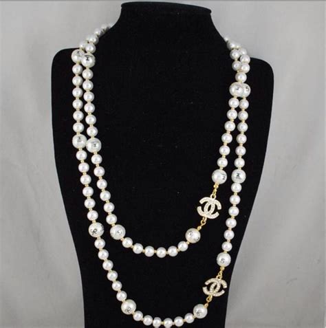 coco chanel pearl necklace replica|chanel necklace knockoff.